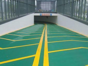 無震動止滑坡道